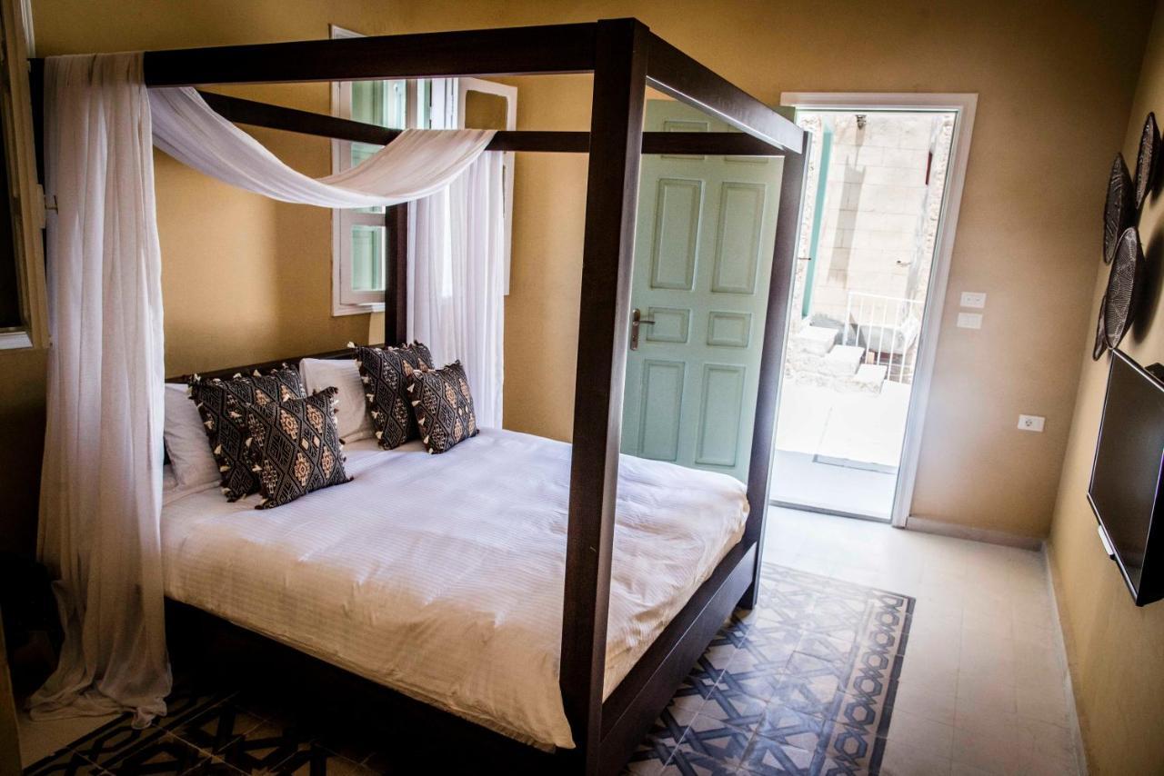 Dar Camelia Bed & Breakfast Tyre Exterior photo
